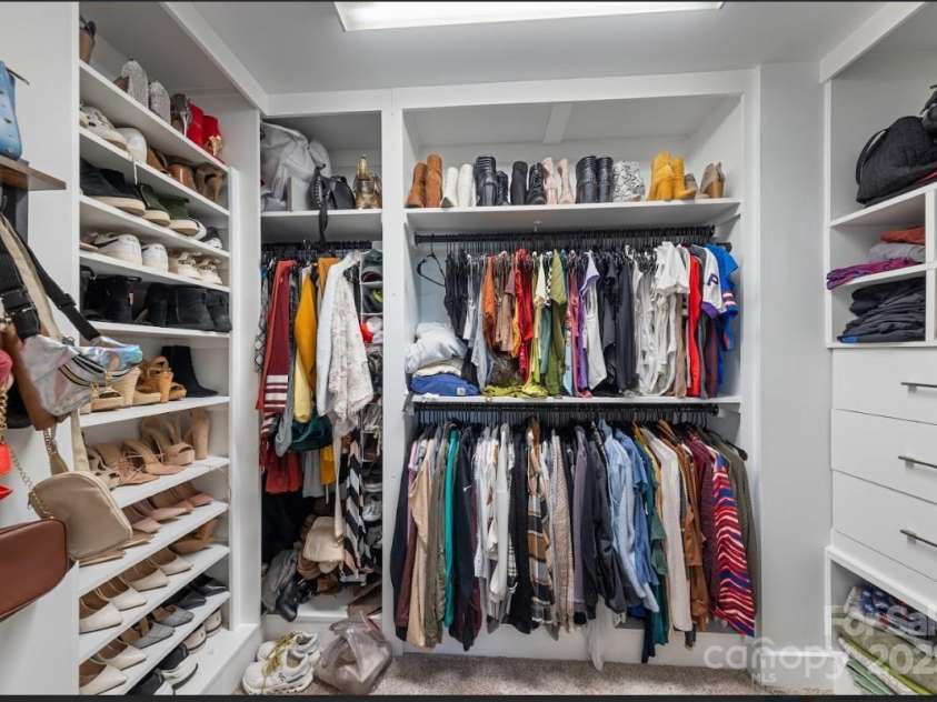11039 Stetler Street, Charlotte, NC 28204.  MLS# CAR4244228, YatesRealty ID 10070. Master Closet