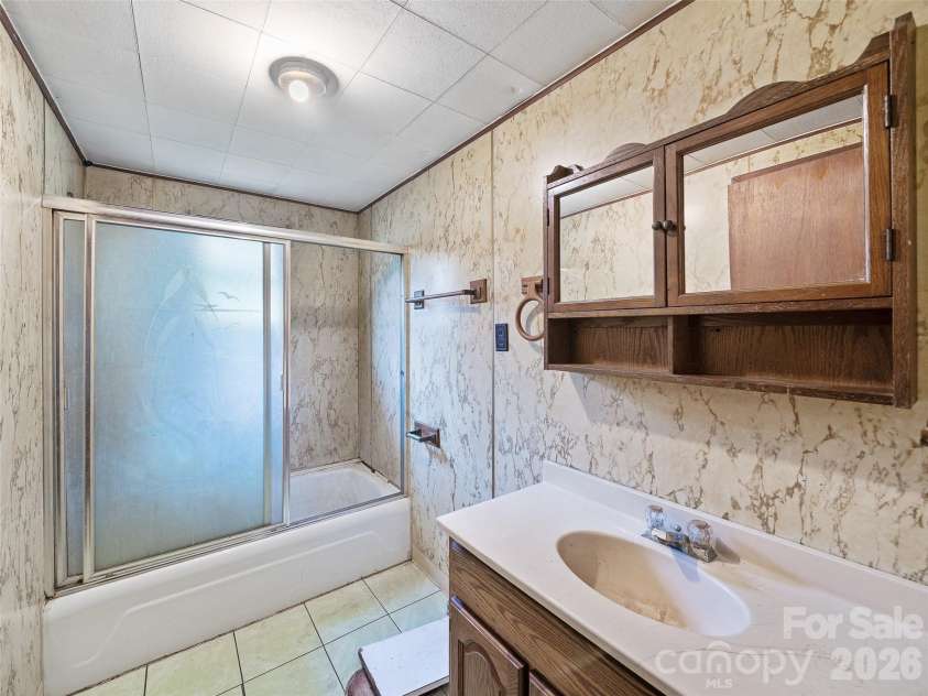 2432 Grapevine Road, Marshall, NC 28753.  MLS# CAR4368389, YatesRealty ID 10070. 