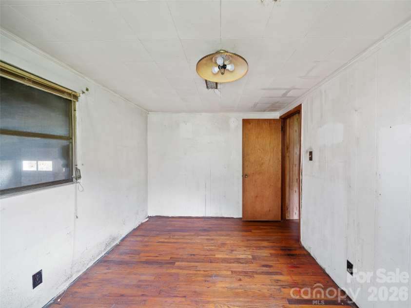 2432 Grapevine Road, Marshall, NC 28753.  MLS# CAR4368389, YatesRealty ID 10070. 