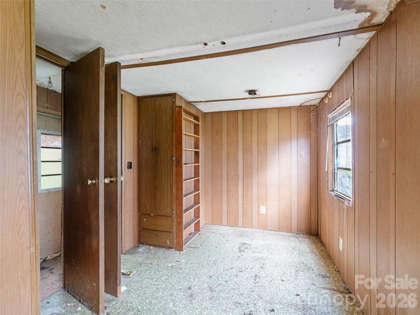 2432 Grapevine Road, Marshall, NC 28753.  MLS# CAR4368389, YatesRealty ID 10070. 