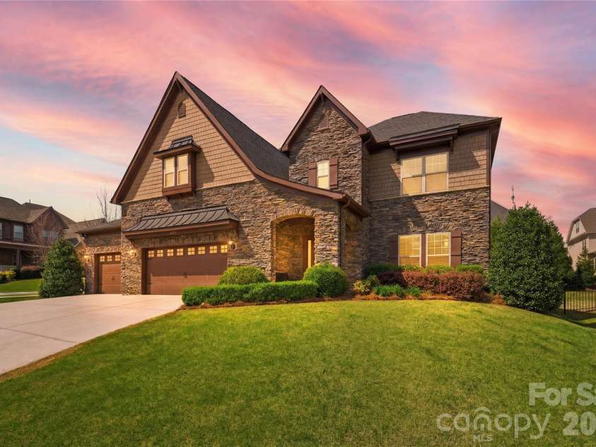 204 Copper Hawk Court, Fort Mill, SC 29715.  MLS# CAR4368407, YatesRealty ID 10071. 