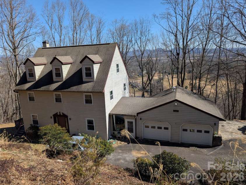 4 Wild Dogwood Trail, Mills River, NC 28759.  MLS# CAR4368433, YatesRealty ID 10072. 