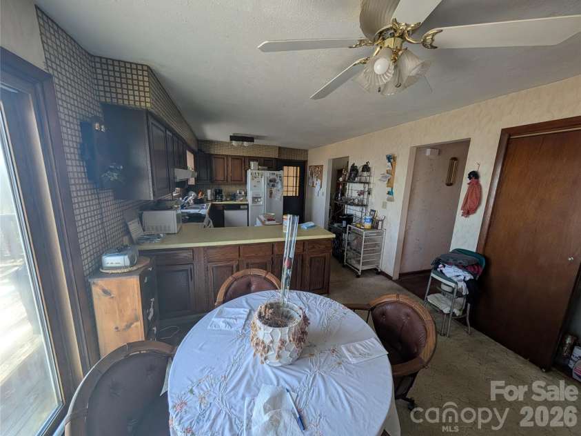 4 Wild Dogwood Trail, Mills River, NC 28759.  MLS# CAR4368433, YatesRealty ID 10072. 
