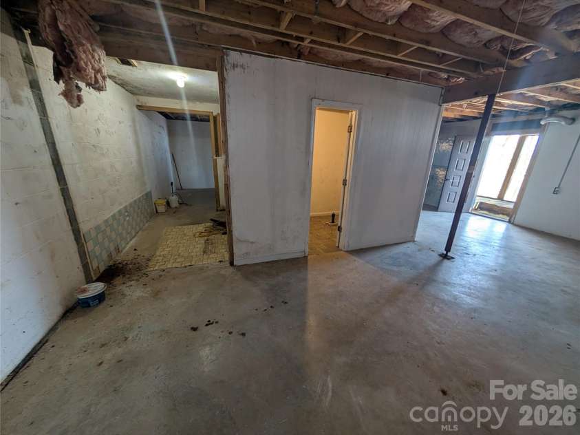 4 Wild Dogwood Trail, Mills River, NC 28759.  MLS# CAR4368433, YatesRealty ID 10072. 