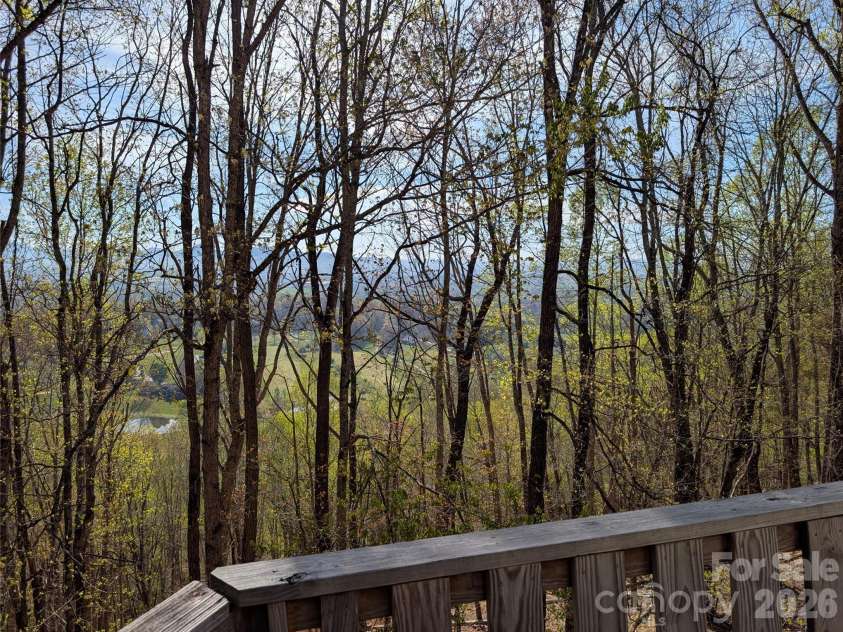 4 Wild Dogwood Trail, Mills River, NC 28759.  MLS# CAR4368433, YatesRealty ID 10072. 