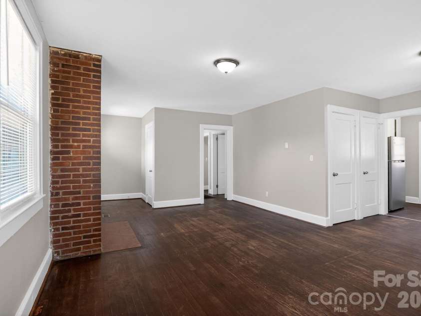 101 Coleman Court, Greenville, SC 29609.  MLS# CAR4368371, YatesRealty ID 10073. 