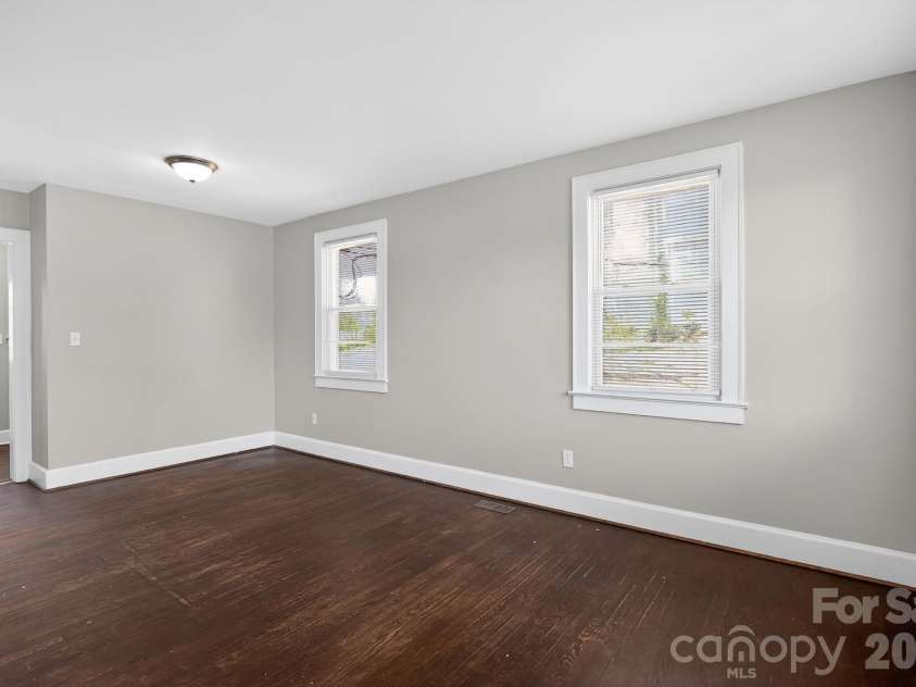 101 Coleman Court, Greenville, SC 29609.  MLS# CAR4368371, YatesRealty ID 10073. 