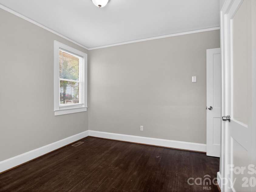 101 Coleman Court, Greenville, SC 29609.  MLS# CAR4368371, YatesRealty ID 10073. 
