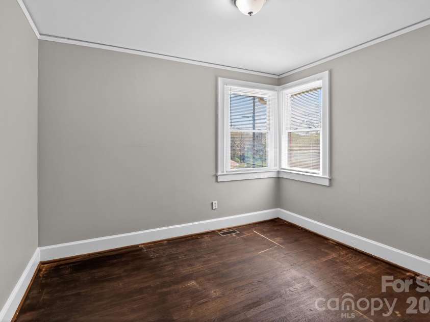 101 Coleman Court, Greenville, SC 29609.  MLS# CAR4368371, YatesRealty ID 10073. 
