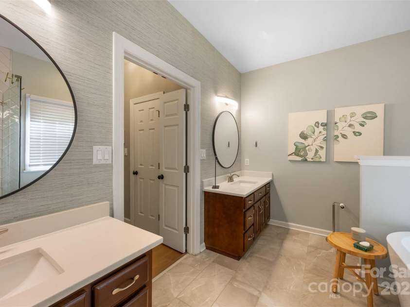 110 River Wood Drive, Fort Mill, SC 29715.  MLS# CAR4247998, YatesRealty ID 10074. 