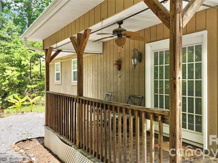 37 Coyote Drive, Marion, NC 28752.  MLS# CAR4368436, YatesRealty ID 10075. 