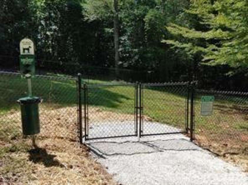 37 Coyote Drive, Marion, NC 28752.  MLS# CAR4368436, YatesRealty ID 10075. Dog park