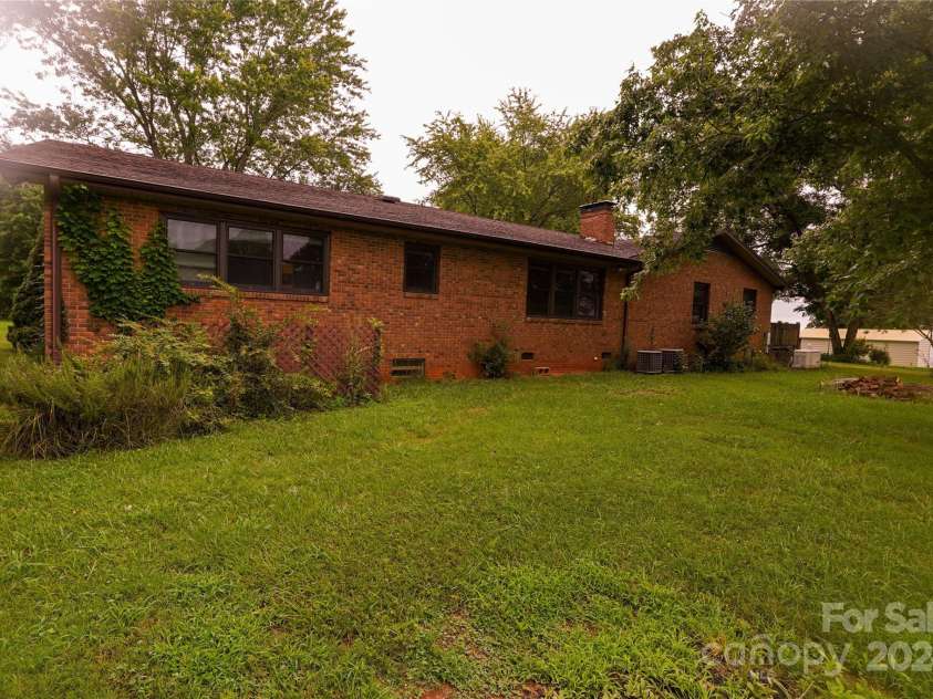 44097 Nc 740 Highway, New London, NC 28127.  MLS# CAR4161324, YatesRealty ID 10075. 