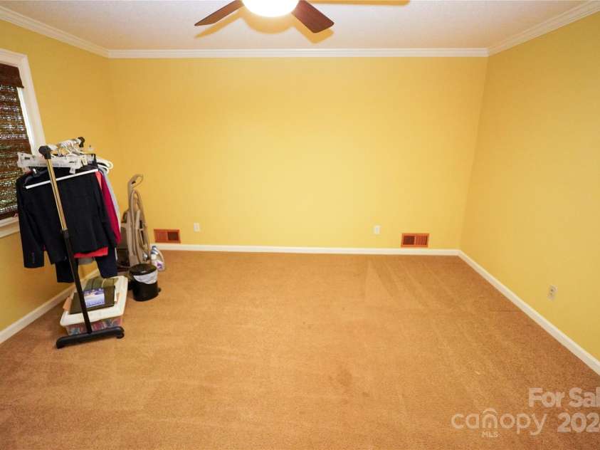 44097 Nc 740 Highway, New London, NC 28127.  MLS# CAR4161324, YatesRealty ID 10075. Bed 3