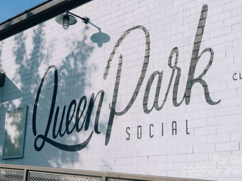 111 Verbena Street, Charlotte, NC 28217.  MLS# CAR4283255, YatesRealty ID 10076. 