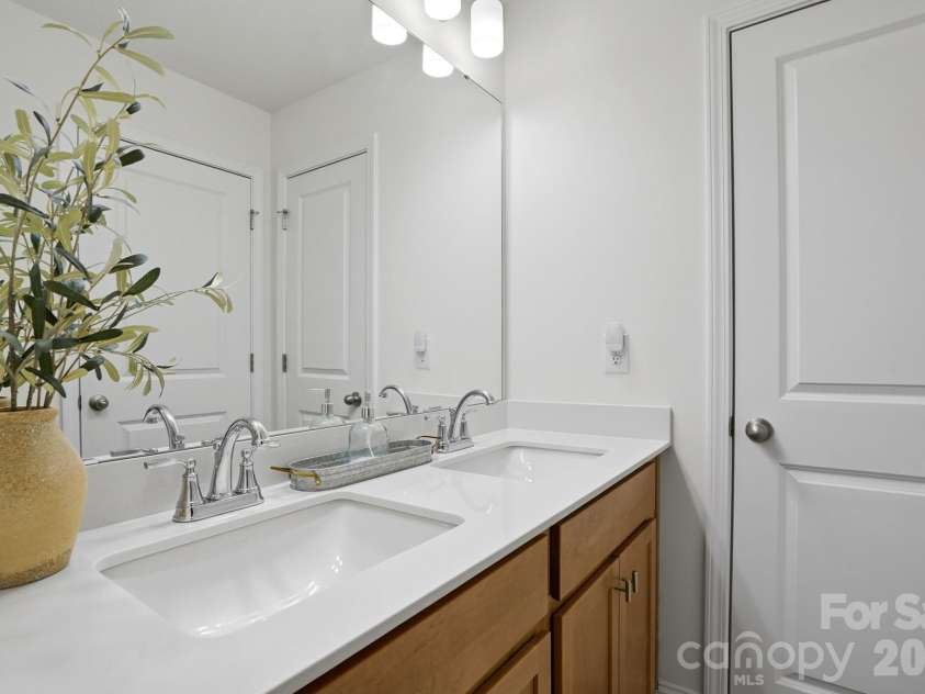 1563 Cedar Tree Drive, Belmont, NC 28012.  MLS# CAR4343045, YatesRealty ID 10076. 