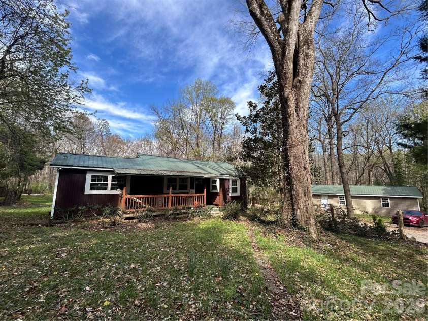 4019 Durham Lane, Charlotte, NC 28269.  MLS# CAR4360079, YatesRealty ID 10077. 