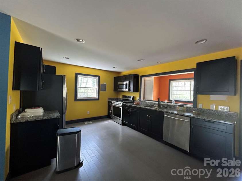 4019 Durham Lane, Charlotte, NC 28269.  MLS# CAR4360079, YatesRealty ID 10077. 