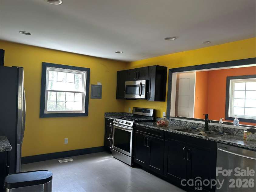 4019 Durham Lane, Charlotte, NC 28269.  MLS# CAR4360079, YatesRealty ID 10077. 