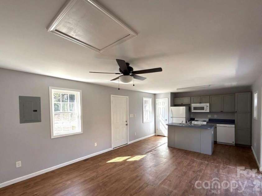 4019 Durham Lane, Charlotte, NC 28269.  MLS# CAR4360079, YatesRealty ID 10077. 