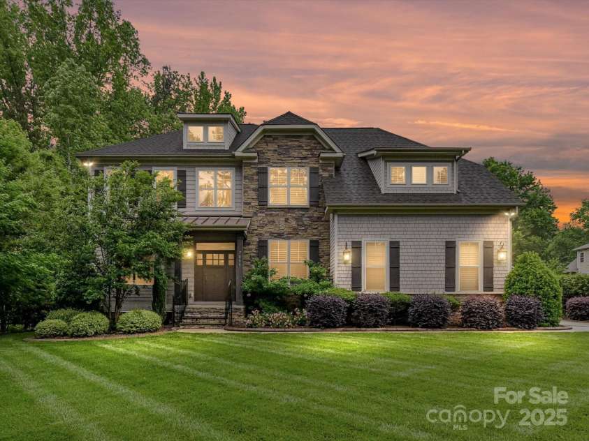 7809 Greenfield Drive, Charlotte, NC 28270.  MLS# CAR4248622, YatesRealty ID 10078. 