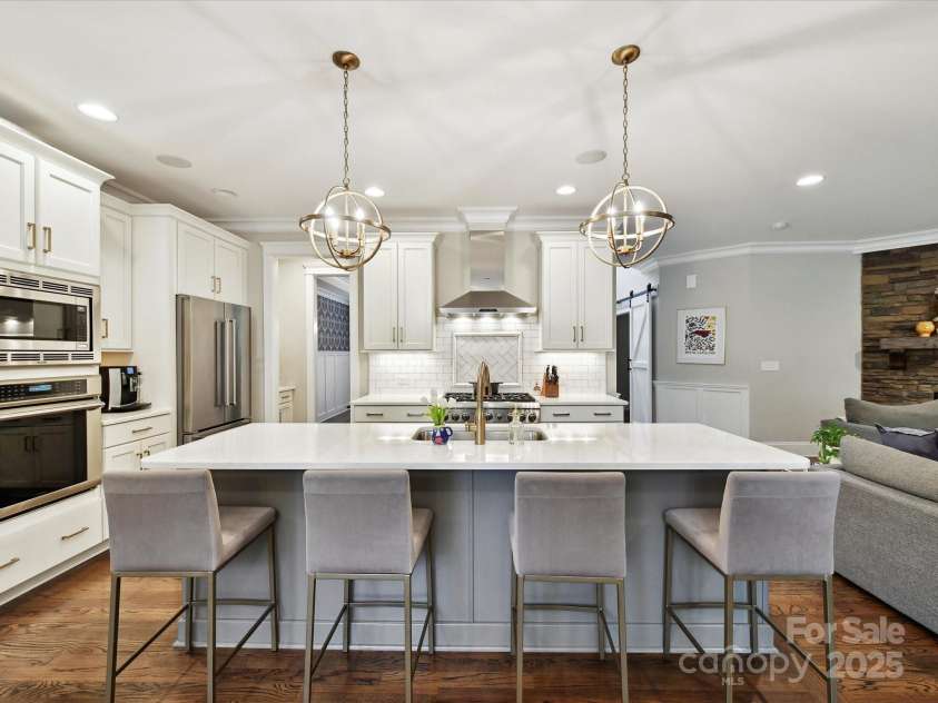 7809 Greenfield Drive, Charlotte, NC 28270.  MLS# CAR4248622, YatesRealty ID 10078. 