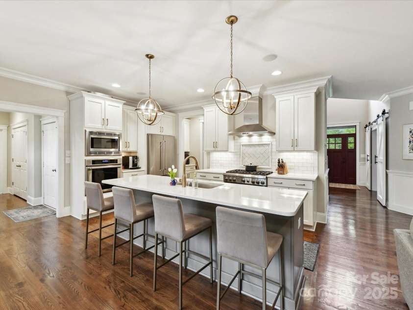 7809 Greenfield Drive, Charlotte, NC 28270.  MLS# CAR4248622, YatesRealty ID 10078. 