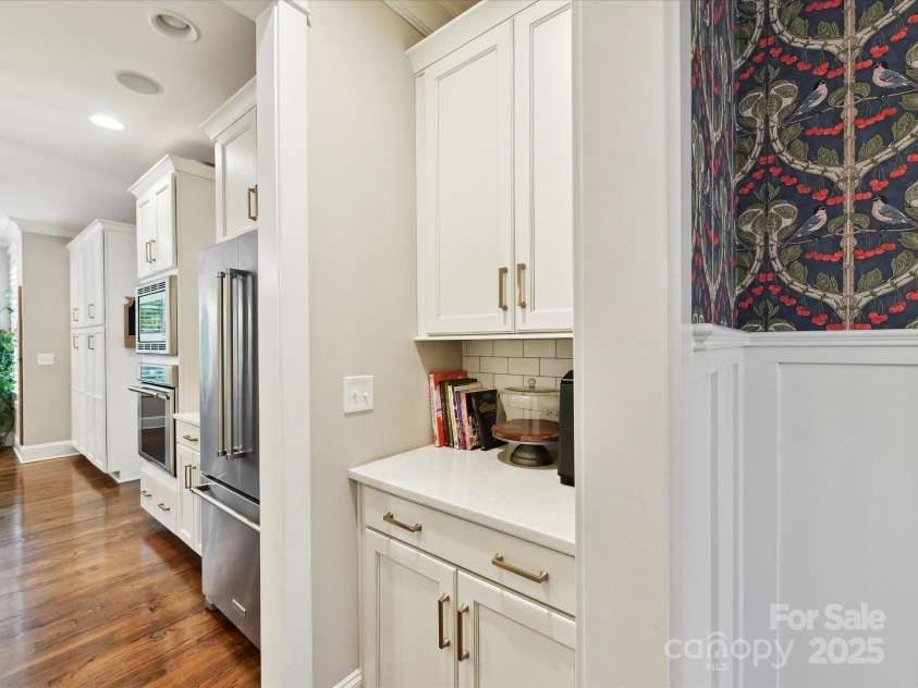 7809 Greenfield Drive, Charlotte, NC 28270.  MLS# CAR4248622, YatesRealty ID 10078. 