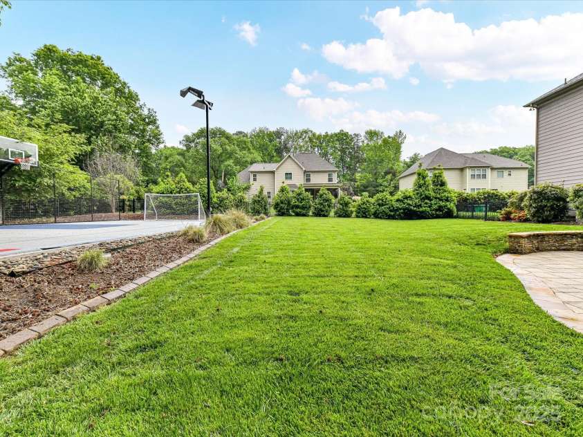 7809 Greenfield Drive, Charlotte, NC 28270.  MLS# CAR4248622, YatesRealty ID 10078. 