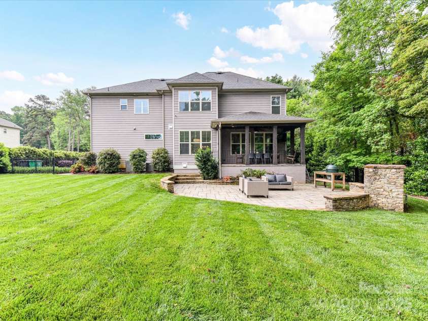 7809 Greenfield Drive, Charlotte, NC 28270.  MLS# CAR4248622, YatesRealty ID 10078. 