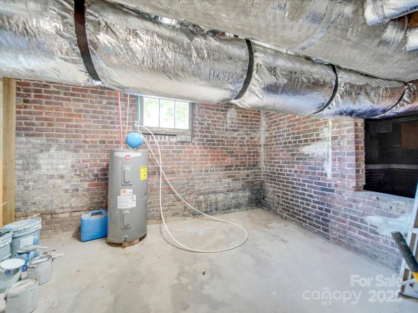 300 Thomas Street, Salisbury, NC 28144.  MLS# CAR4253731, YatesRealty ID 10079. Utility room/storage