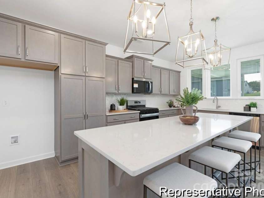 1823 Hunter Oaks Lane, Lincolnton, NC 28092.  MLS# CAR4337807, YatesRealty ID 1008. 