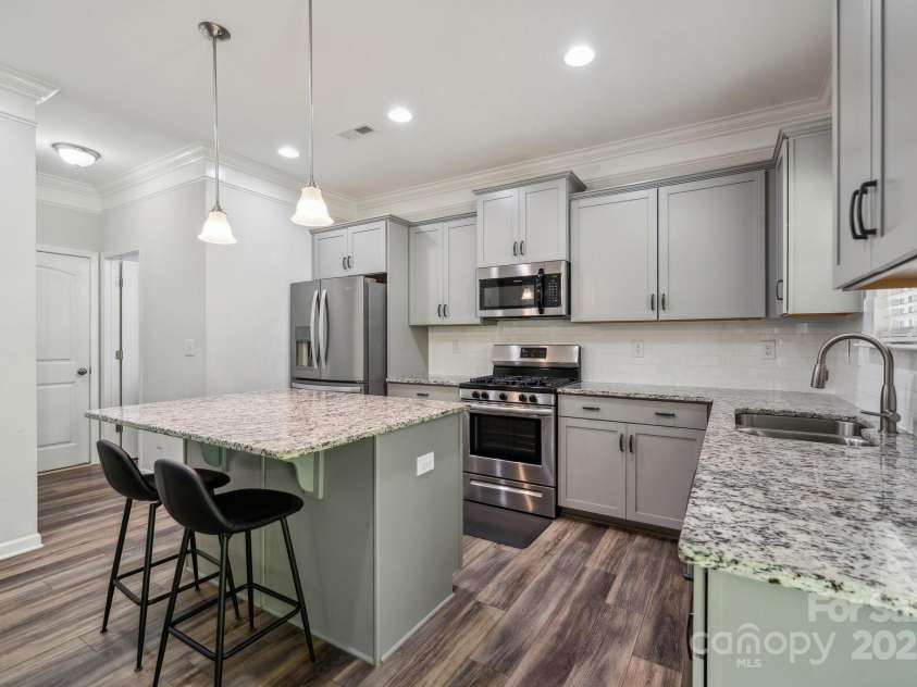 117 Cramerton Mills Parkway, Cramerton, NC 28032.  MLS# CAR4236015, YatesRealty ID 10080. 