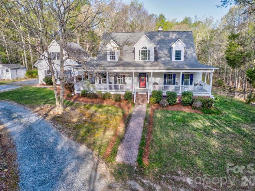 2715 Tabitha Lane, Concord, NC 28025.  MLS# CAR4366020, YatesRealty ID 10080. 
