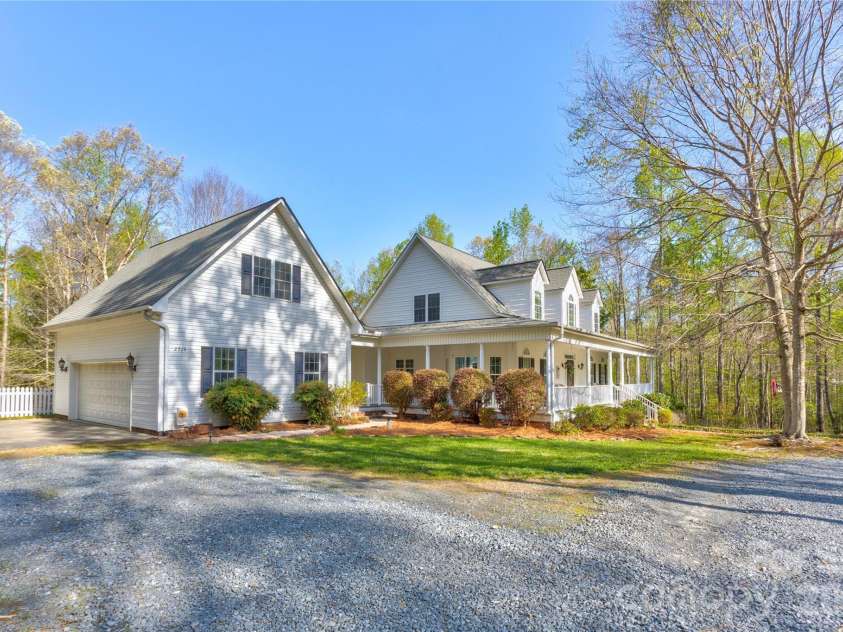 2715 Tabitha Lane, Concord, NC 28025.  MLS# CAR4366020, YatesRealty ID 10080. 