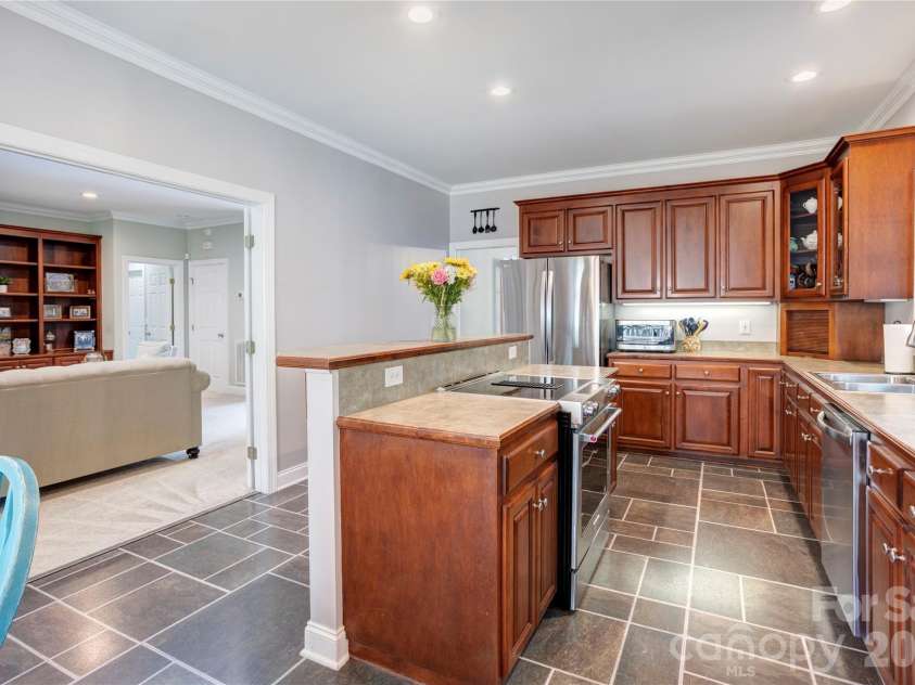 2715 Tabitha Lane, Concord, NC 28025.  MLS# CAR4366020, YatesRealty ID 10080. 