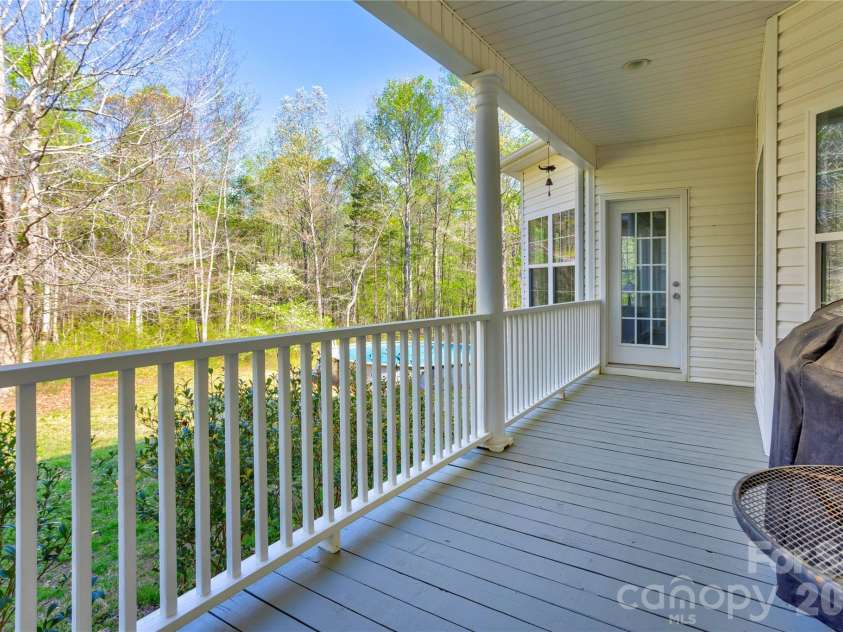 2715 Tabitha Lane, Concord, NC 28025.  MLS# CAR4366020, YatesRealty ID 10080. 