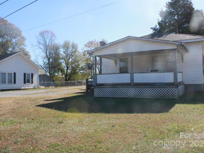 112 Eastside Drive, Forest City, NC 28043.  MLS# CAR4322221, YatesRealty ID 10081. 