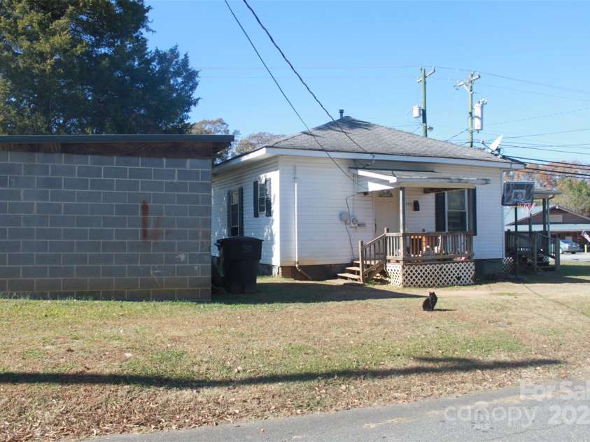 112 Eastside Drive, Forest City, NC 28043.  MLS# CAR4322221, YatesRealty ID 10081. 