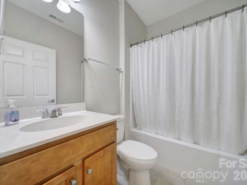 20257 Dovekie Lane, Fort Mill, SC 29707.  MLS# CAR4321948, YatesRealty ID 10082. 