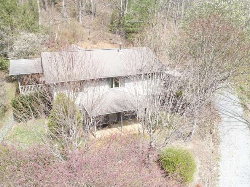 133 Ambria Drive, Waynesville, NC 28785.  MLS# CAR4368042, YatesRealty ID 10084. 