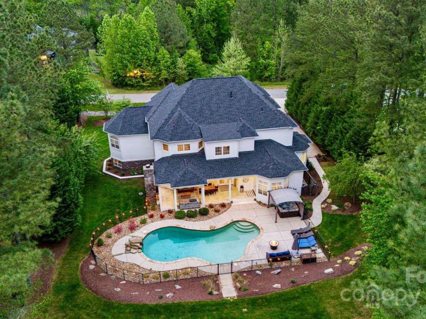 133 Crooked Branch Way, Troutman, NC 28166.  MLS# CAR4245345, YatesRealty ID 10085. 