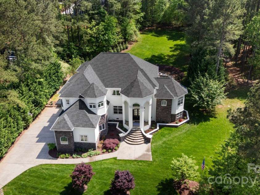 133 Crooked Branch Way, Troutman, NC 28166.  MLS# CAR4245345, YatesRealty ID 10085. 