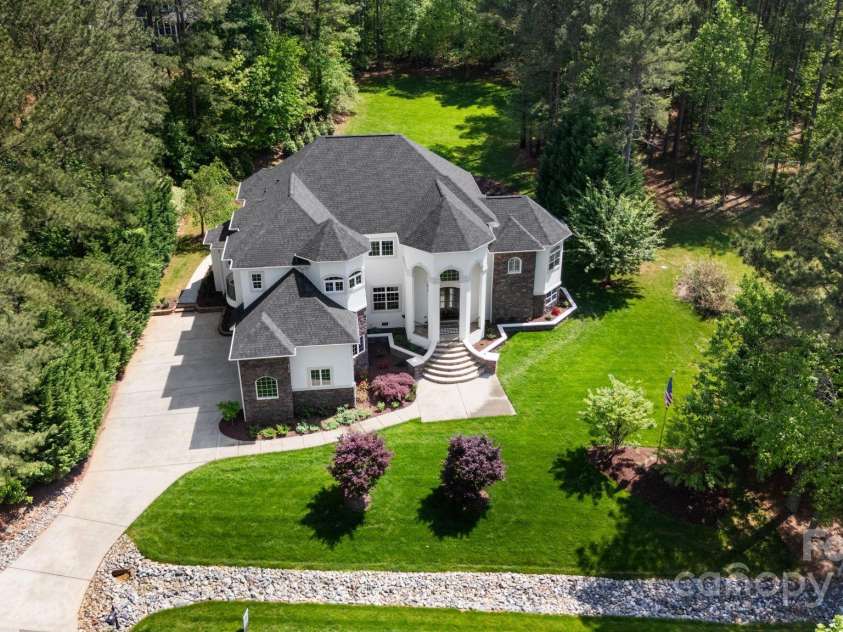 133 Crooked Branch Way, Troutman, NC 28166.  MLS# CAR4245345, YatesRealty ID 10085. 