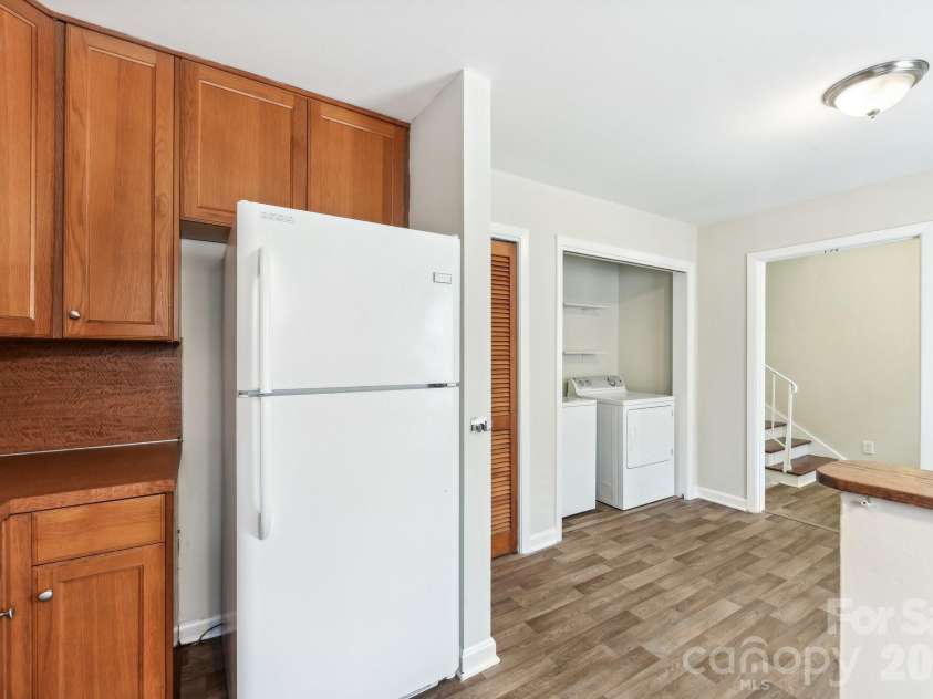 1334 Briar Creek Road, Charlotte, NC 28205.  MLS# CAR4341561, YatesRealty ID 10085. 