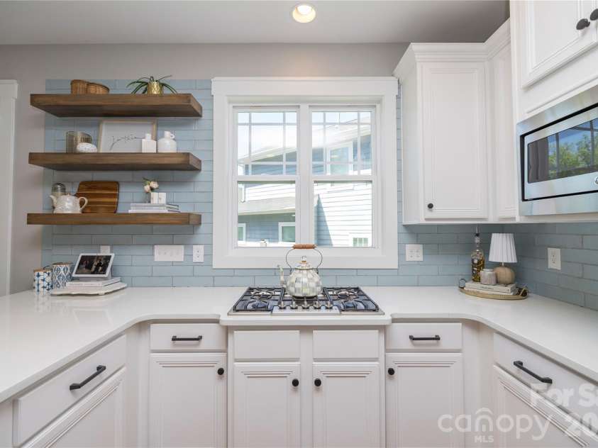 18003 Northport Drive, Cornelius, NC 28031.  MLS# CAR4366451, YatesRealty ID 10086. 