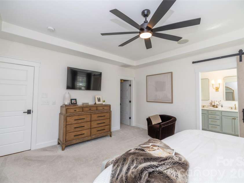 18003 Northport Drive, Cornelius, NC 28031.  MLS# CAR4366451, YatesRealty ID 10086. 