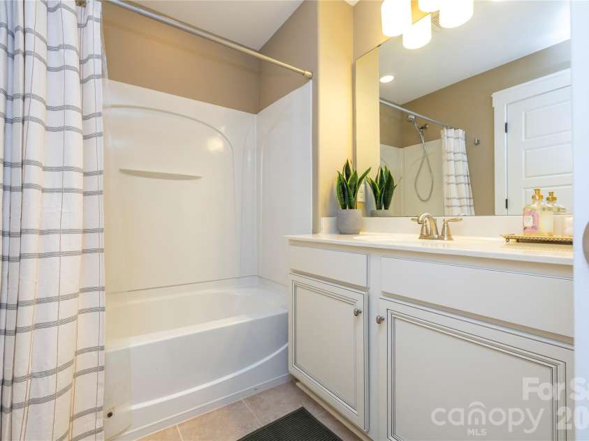 18003 Northport Drive, Cornelius, NC 28031.  MLS# CAR4366451, YatesRealty ID 10086. 