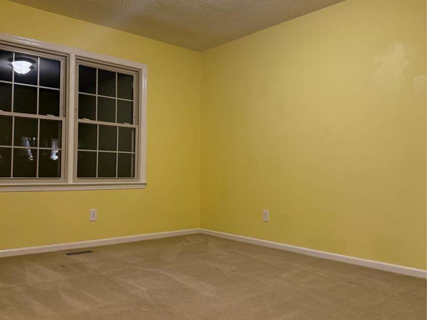 3498 Yorkland Drive, Hickory, NC 28601.  MLS# CAR4249082, YatesRealty ID 10086. 