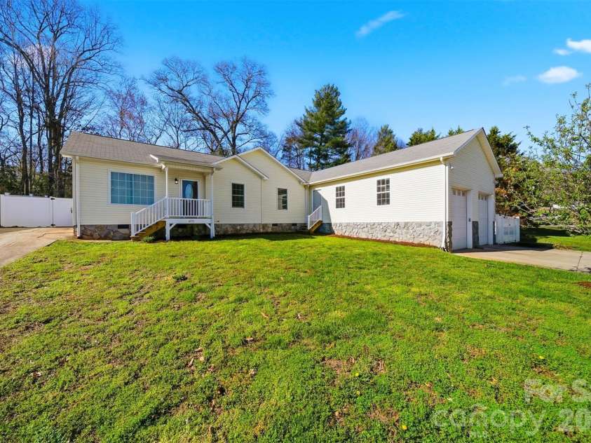 4771 Petra Mill Road, Granite Falls, NC 28630.  MLS# CAR4355245, YatesRealty ID 10087. 